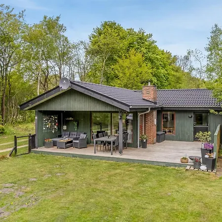 Nyalle - 30km From The Sea By Interhome *